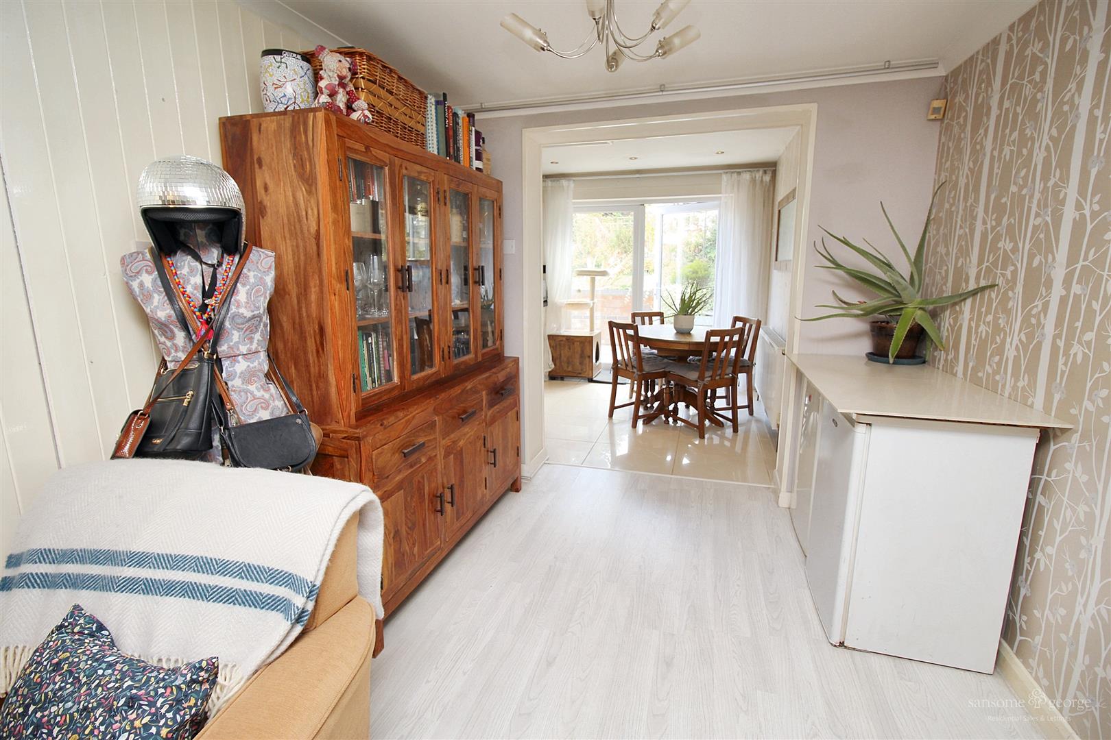 Overdown Road, Tilehurst, Reading